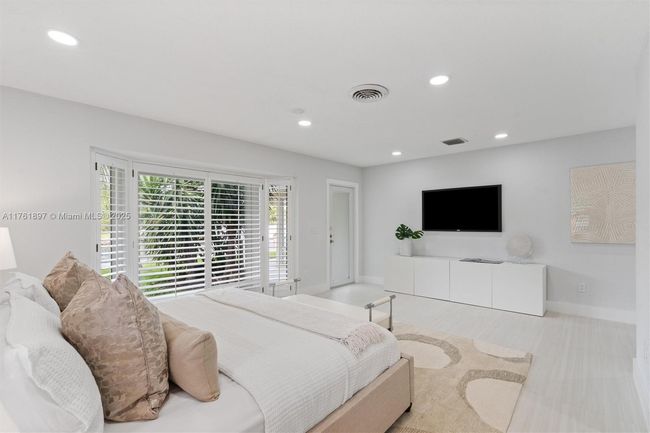 2797 Ne 26 Th Ave, House other with 4 bedrooms, 5 bathrooms and null parking in Lighthouse Point FL | Image 12