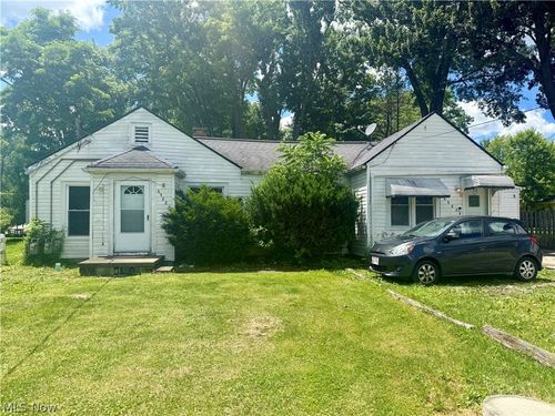 s-6988 Columbia Rd, Olmsted Twp, OH, 44138-1526 | Card Image
