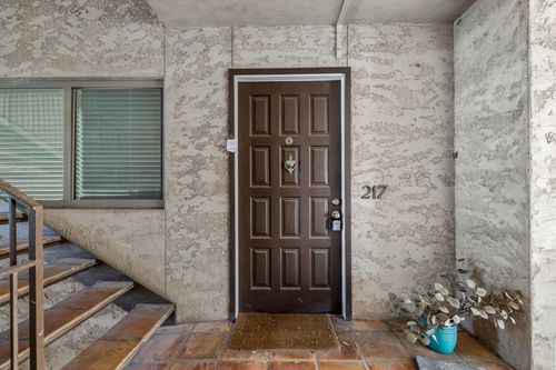 217-505 W 7th Street, Austin, TX, 78701 | Card Image