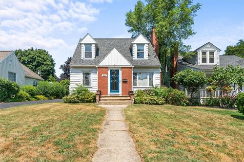 68 Hedgegarth Dr, Irondequoit, NY, 14617-3606 | Card Image