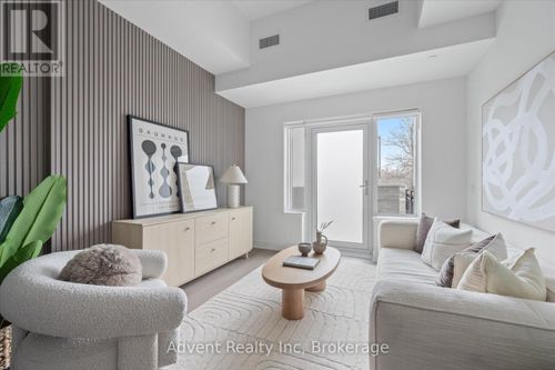 132-8 Cedarland Dr, Markham, ON, L6G0H4 | Card Image