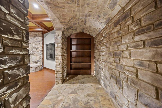 1360 S Highway 92, House other with 5 bedrooms, 6 bathrooms and null parking in Jamestown KY | Image 80