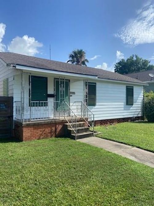 5514 Borden Ave, Galveston, TX, 77551-4765 | Card Image