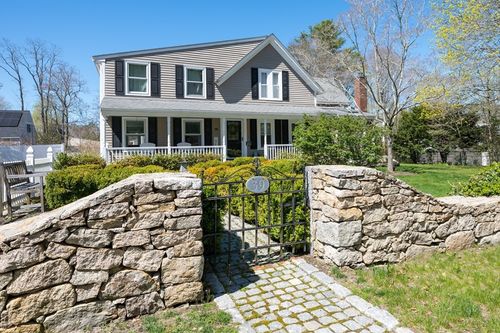 39 Ryder Ln, Marion, MA, 02738-1561 | Card Image