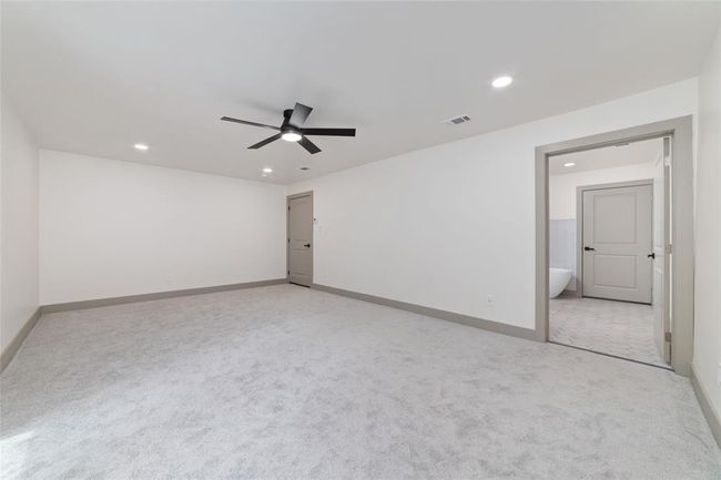 11931 S Red Cedar Cir, House other with 5 bedrooms, 4 bathrooms and 2 parking in The Woodlands TX | Image 11