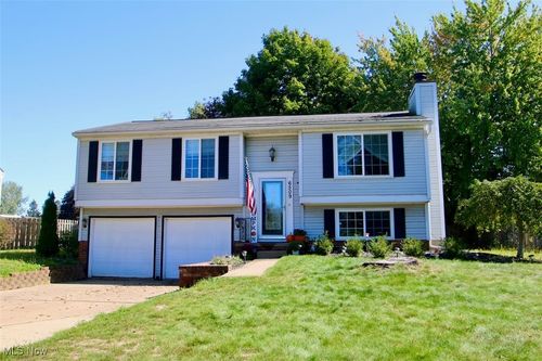 6509 Hudson Ave, Mentor, OH, 44060-4543 | Card Image