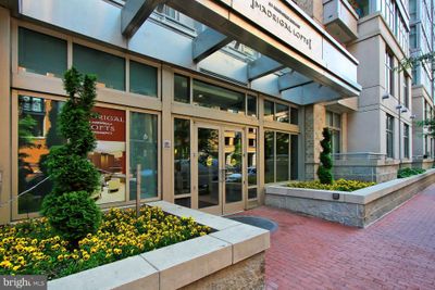 1107 - 811 4 Th Street Nw, Condo with 1 bedrooms, 1 bathrooms and null parking in WASHINGTON DC | Image 2