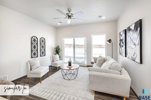 8027 E Tencate Pl, Sioux Falls, SD, 57110-6521 | Card Image