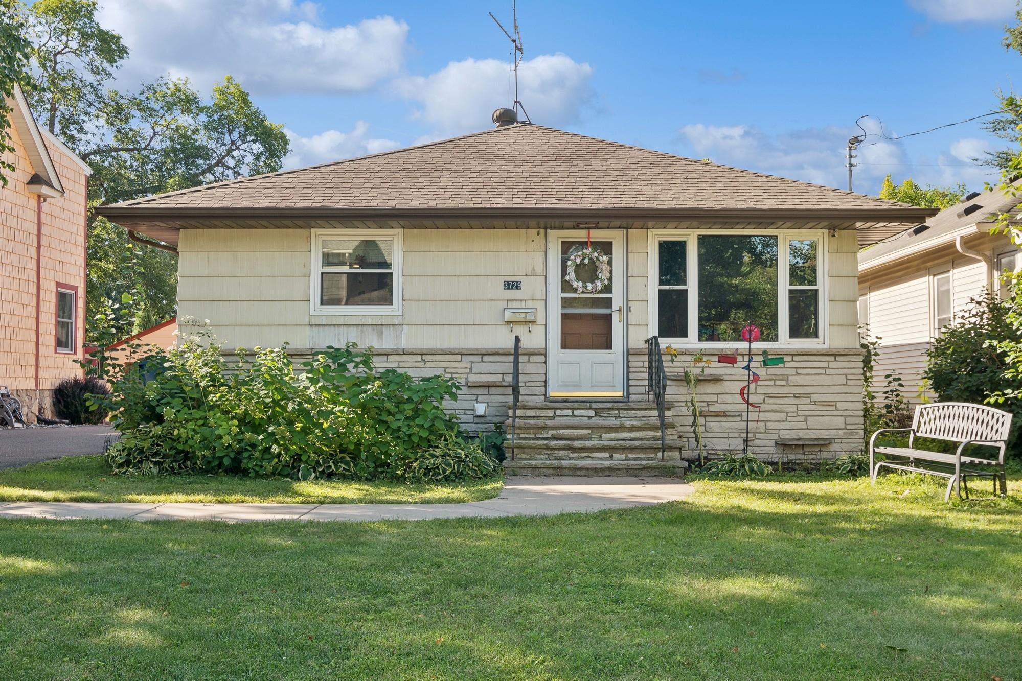 54th St, Edina, MN 55410