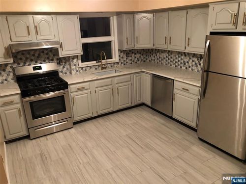 315 Chase Ave, Lyndhurst, NJ, 07071-2264 | Card Image