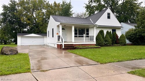 233 John St, Bedford, OH, 44146-4516 | Card Image