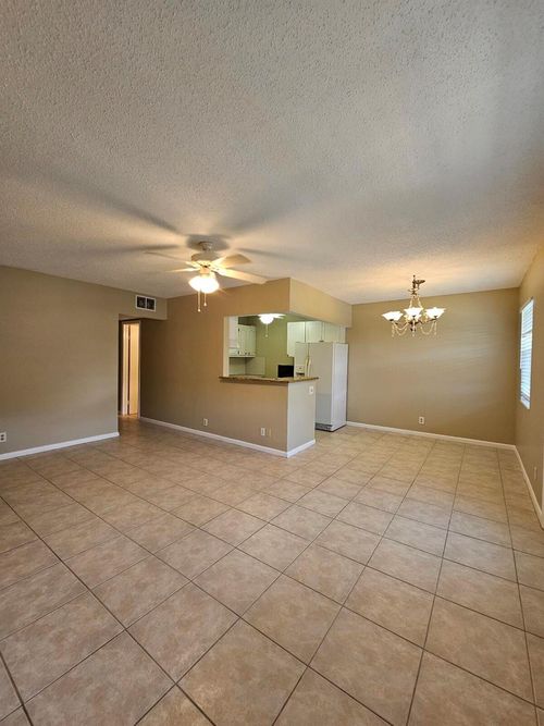 286 Norwich L, West Palm Beach, FL, 33417-7966 | Card Image