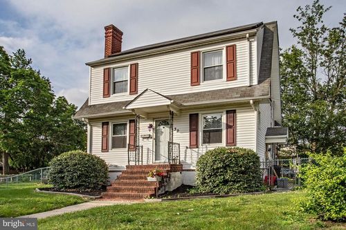 32 Union St, PENNSVILLE, NJ, 08070-1745 | Card Image