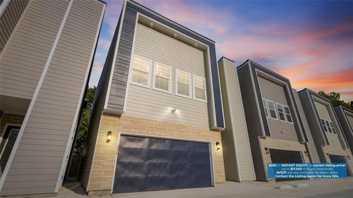 e-825 Paul Quinn St, Houston, TX, 77091-0014 | Card Image