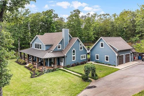 224 Graves Ln, Buchanan, TN, 38222-4158 | Card Image