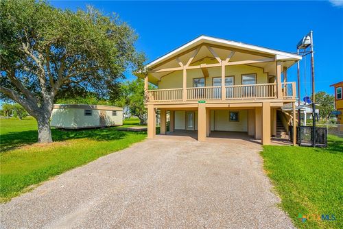 983 Bayview Dr, Palacios, TX, 77465-1489 | Card Image