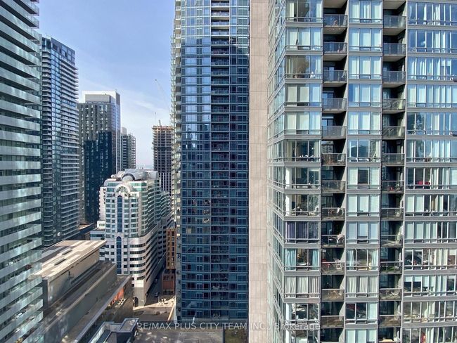 2405 - 99 John St, Condo with 2 bedrooms, 1 bathrooms and null parking in Toronto ON | Image 16