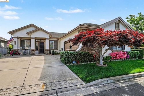 1569 Rubidoux Ln, Brentwood, CA, 94513-6420 | Card Image