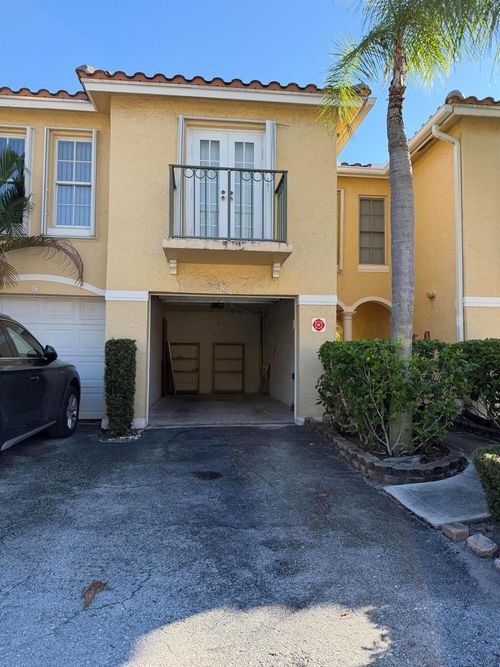 apt-201-1130 Lake Shore Dr, Lake Park, FL, 33403-2850 | Card Image