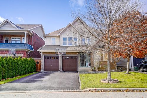 22 Northcastle Cres, Whitby, ON, L1M0H8 | Card Image