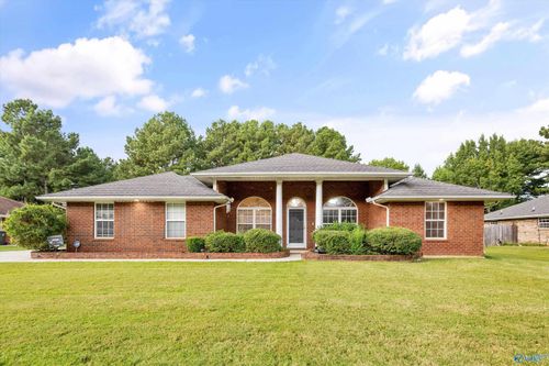 241 Shortleaf Ln, Harvest, AL, 35749-4847 | Card Image