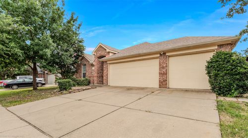 4019 Heavenly Way, Heartland, TX, 75126-8279 | Card Image