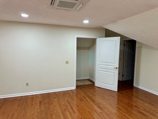 23677 Archery Range Rd, House other with 3 bedrooms, 3 bathrooms and 4 parking in Bristol VA | Image 84