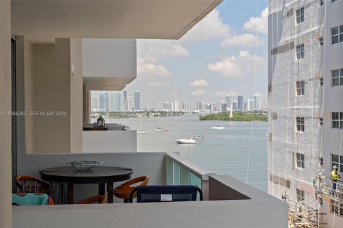 521-1200 W Ave 521, Miami Beach, FL, 33139 | Card Image