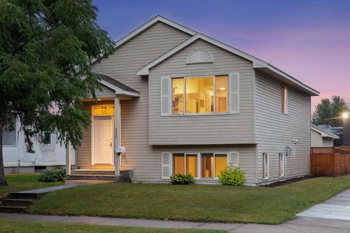 4600 Camden Ave N, Minneapolis, MN, 55412-1433 | Card Image