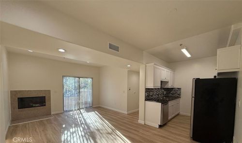 301-10849 Fruitland Dr, Studio City, CA, 91604-4625 | Card Image