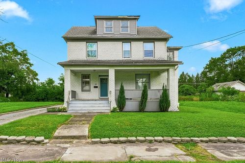 25 Russell Ave, Niles, OH, 44446-3723 | Card Image