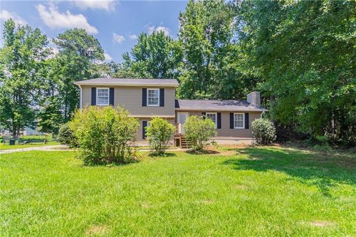 2957 Temple Johnson Rd, snellville, GA, 30039-5221 | Card Image