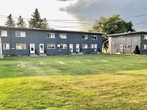 {{alt}} | Card Image