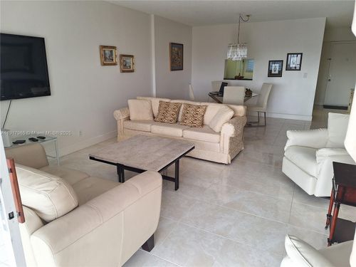 apt-401-1025 Se 3rd Ave, Dania Beach, FL, 33004-5216 | Card Image