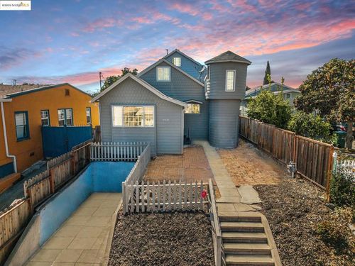3427 Laguna Ave, Oakland, CA, 94602-2904 | Card Image