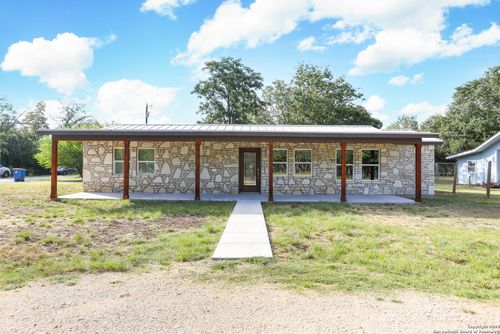 518 Pecan St, Bandera, TX, 78003-2000 | Card Image