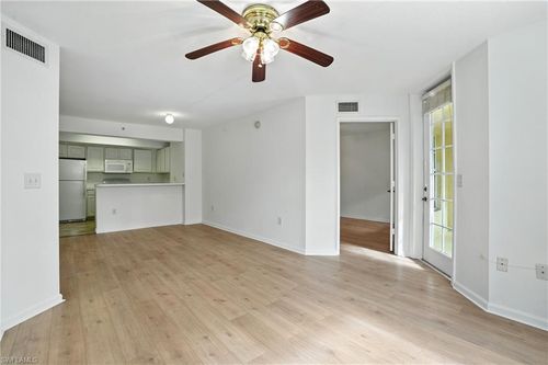 apt-411-4127 Residence Dr, FORT MYERS, FL, 33901-9226 | Card Image
