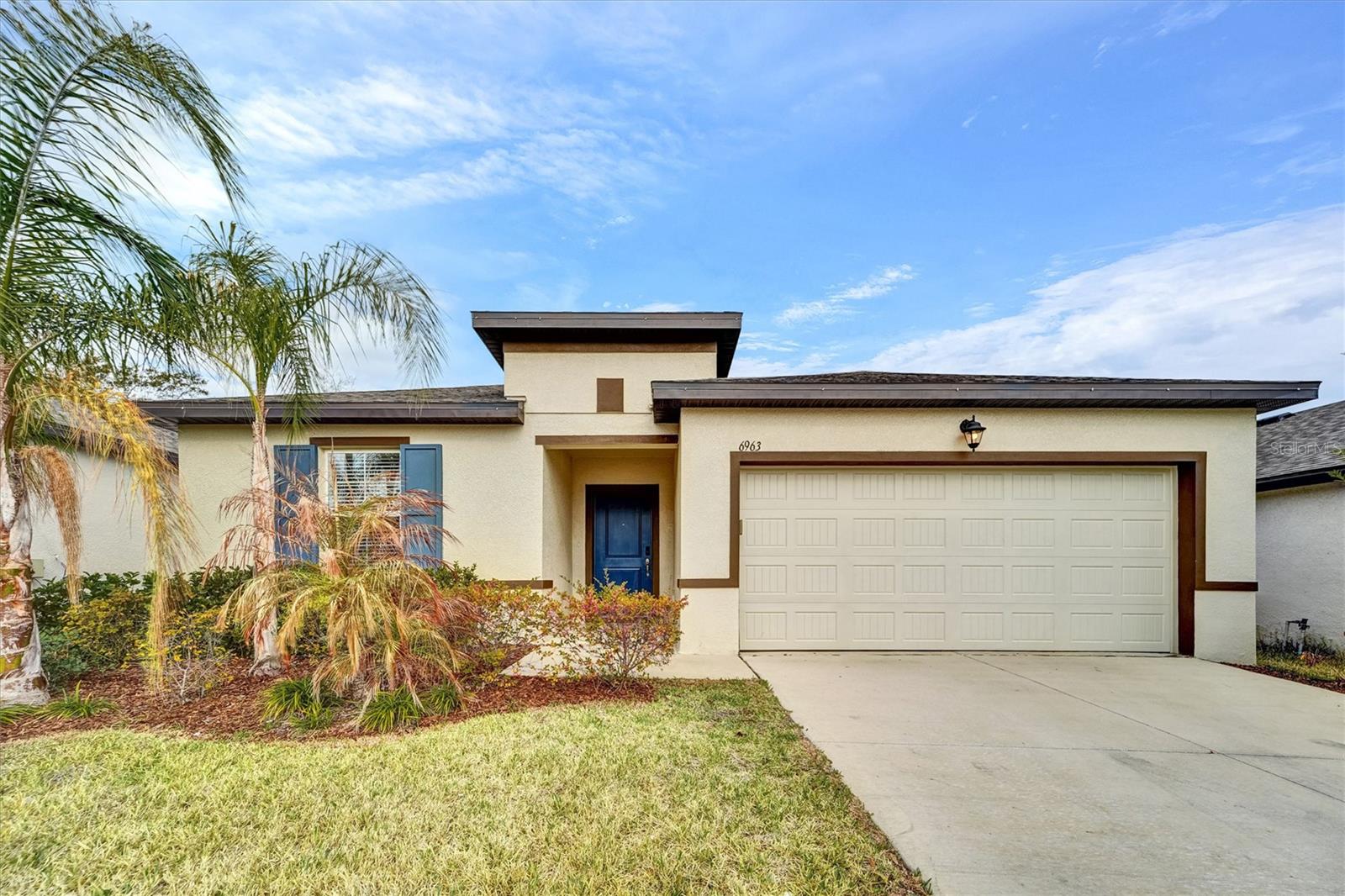 Residential in ZEPHYRHILLS