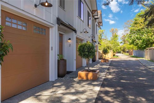 1-2312 Orchard Ave, Sidney, BC, V8L1T6 | Card Image