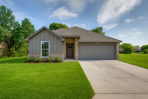 700 W Turner St, Wolfe City, TX, 75496-3358 | Card Image