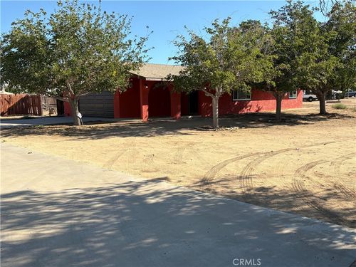 14311 Mandan Rd, Apple Valley, CA, 92307-5347 | Card Image