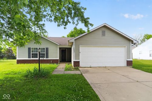18057 Sanibel Cir, Westfield, IN, 46062-7364 | Card Image