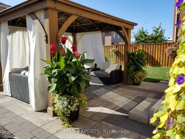 60 Crystalhill Dr, House other with 6 bedrooms, 5 bathrooms and 4 parking in Brampton ON | Image 37