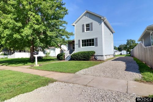 1324 E 5th St, Fremont, NE, 68025-5339 | Card Image