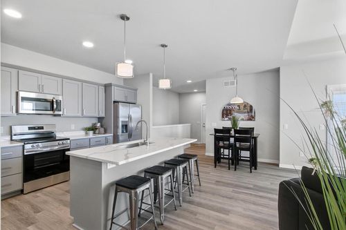 2860 Wild Goose Way, Stoughton, WI, 53589 | Card Image