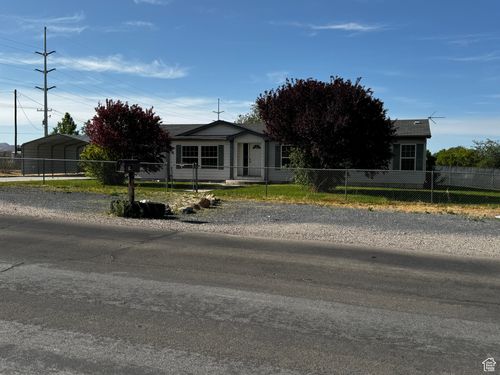 390 W Durfee St, Grantsville, UT, 84029-9607 | Card Image