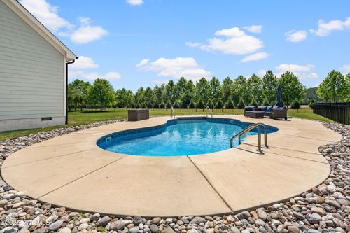 135 W Wellesley Dr, Clayton, NC, 27520-3677 | Card Image
