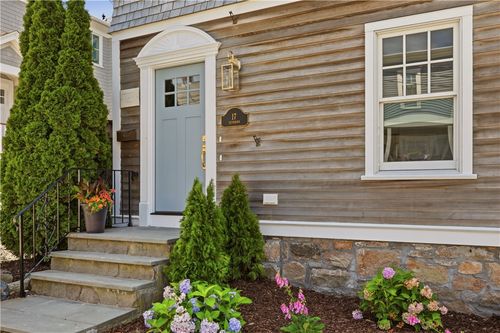 1-17 Dearborn Street, Newport, RI, 02840 | Card Image