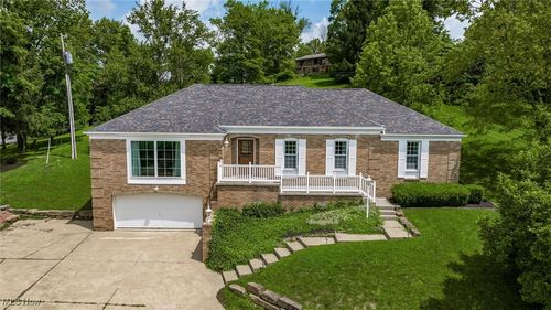 1918 Hillcrest Dr, Coshocton, OH, 43812-2732 | Card Image