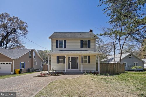 8364 Country Life Rd, Pasadena, MD, 21122-4404 | Card Image